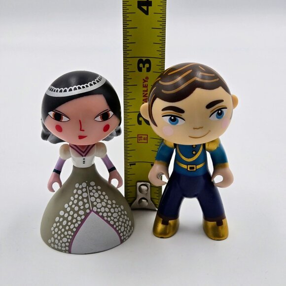 Djeco Arty Toys Princess Ophelia And Prince Philippe Sword Toy 2013 Read - Picture 2 of 15